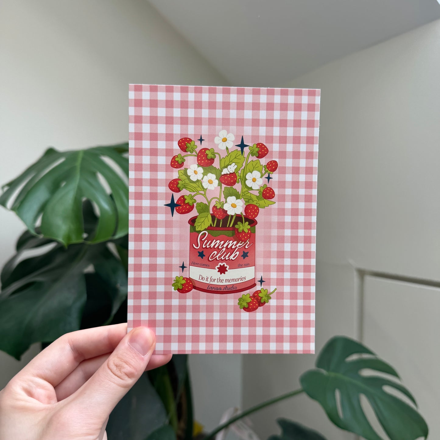 STRAWBERRY POSTCARD