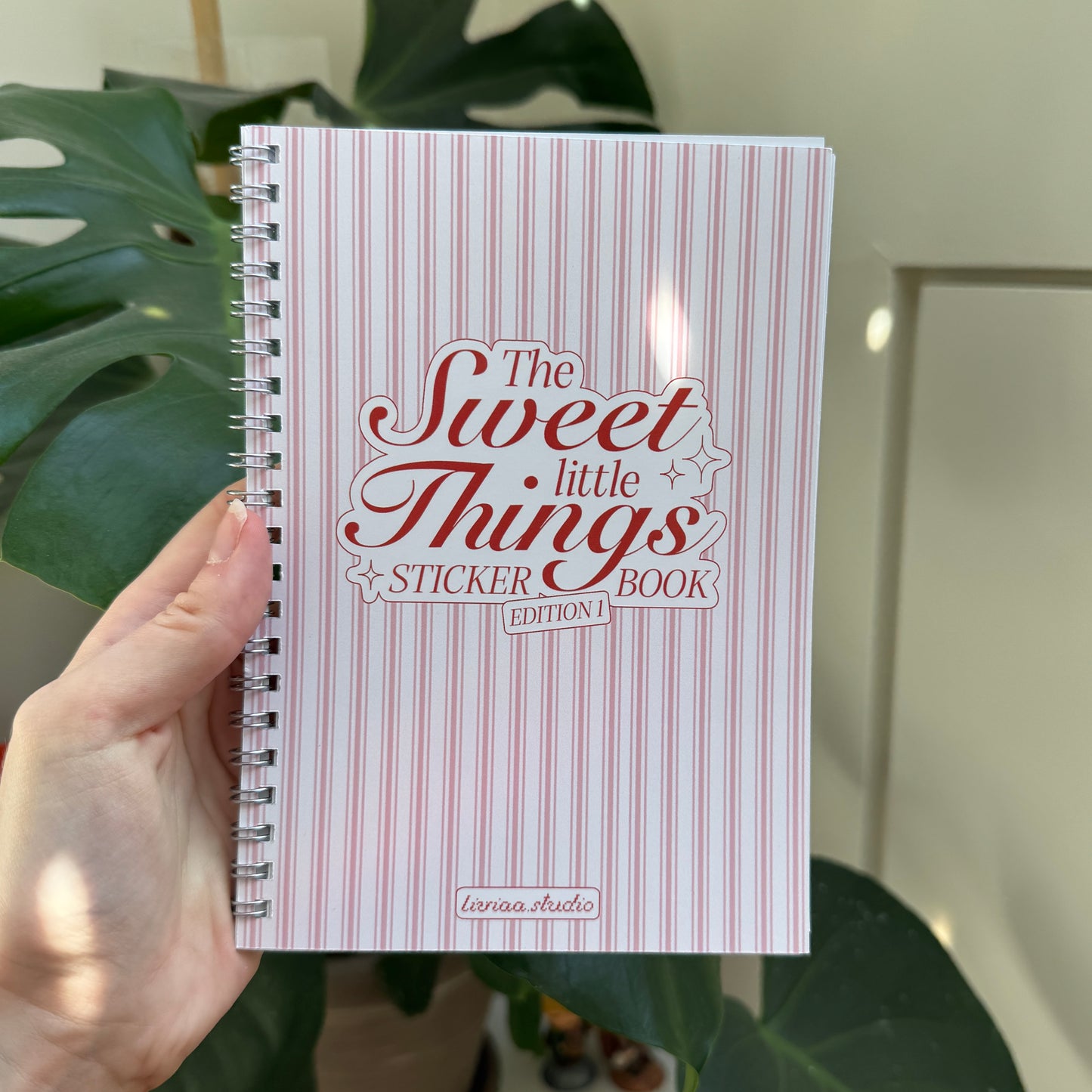 THE SWEET LITTLE THINGS - STICKER BOOK - EDITION 1